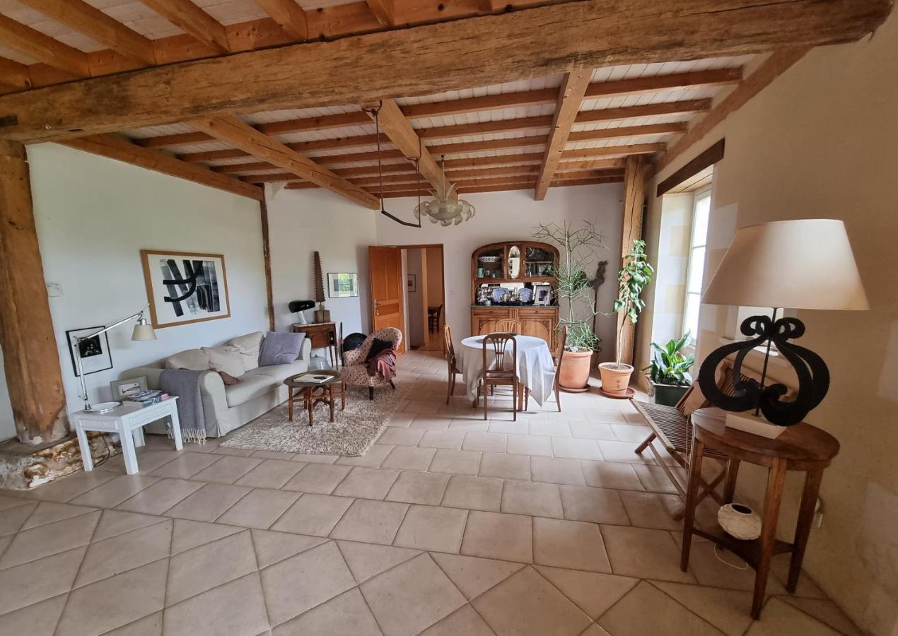 Chambre d'hôtes à Mignaloux-Beauvoir- le Thil Esterno foto